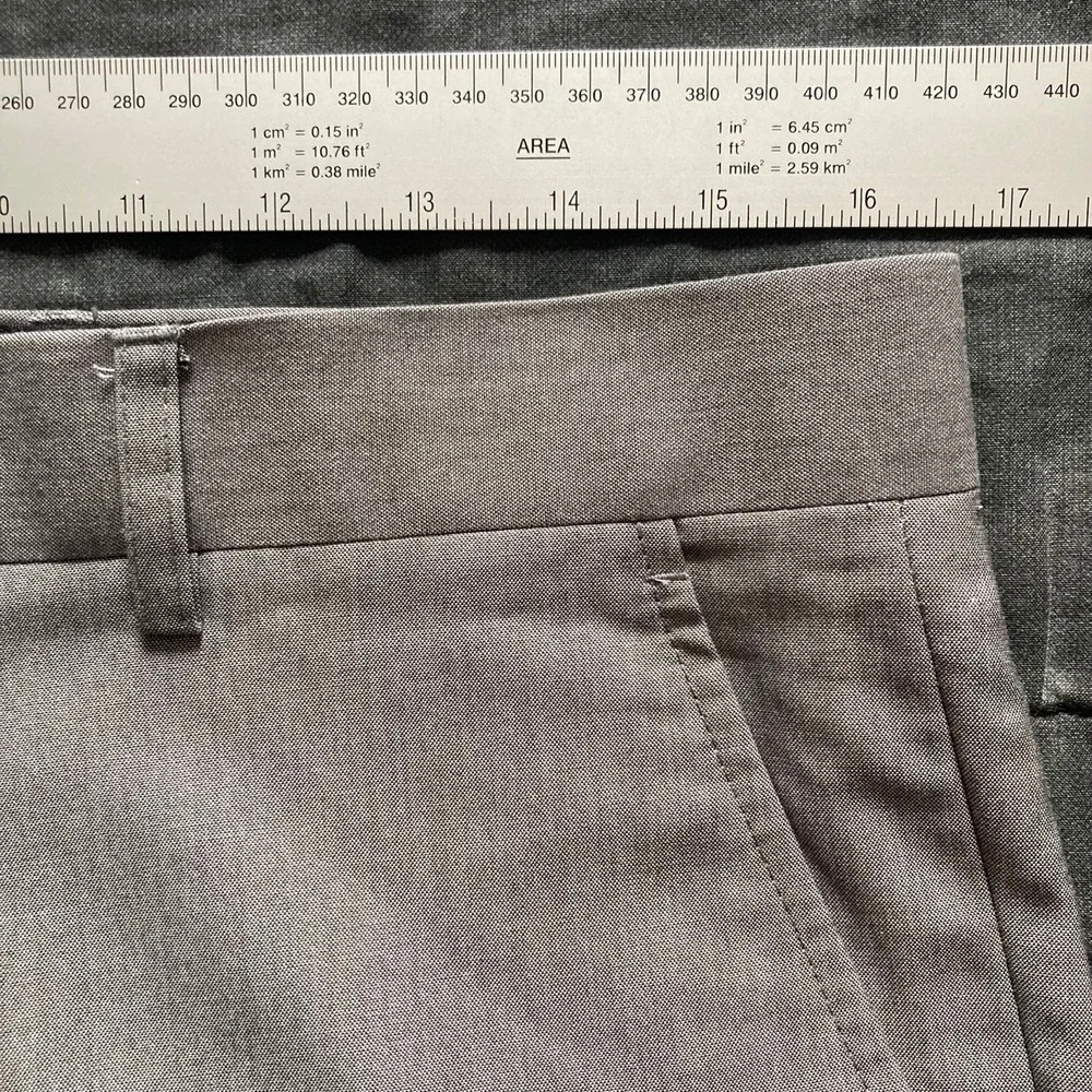 J.Ferrar Suit Mens 40S 33x28 Slim Fit Light Grey 2-Piece Office Prom Graduation